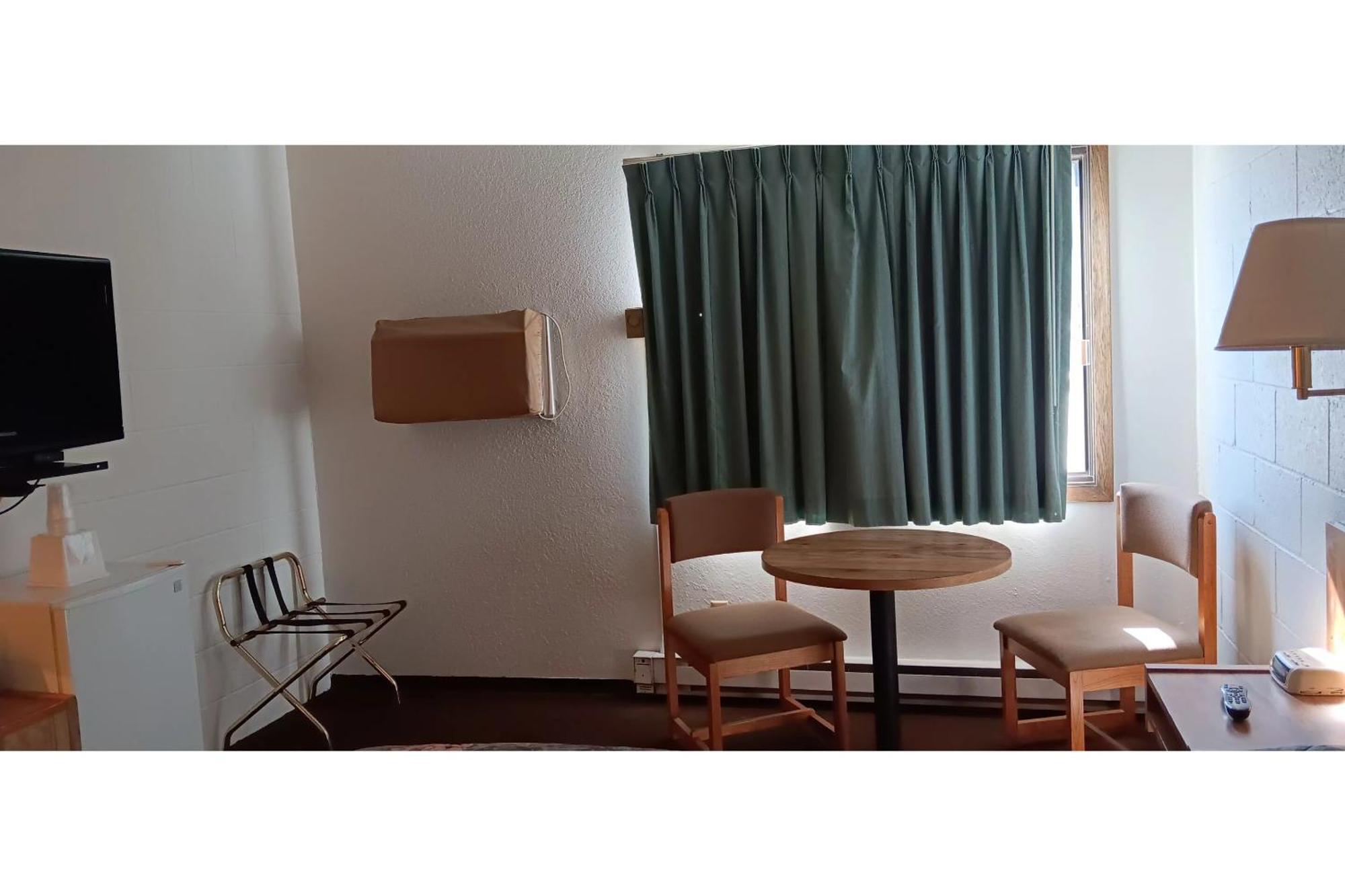 Scotwood Motel By Oyo Washburn Nd Zewnętrze zdjęcie